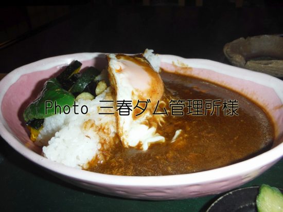 三春ダムカレー_ 山惣(管理所)